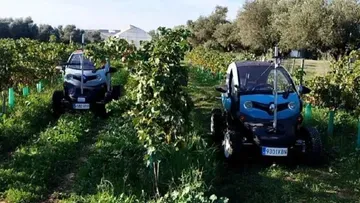 Коммерческий электромобиль Renault Twizy адаптировали для работы в садах и виноградниках